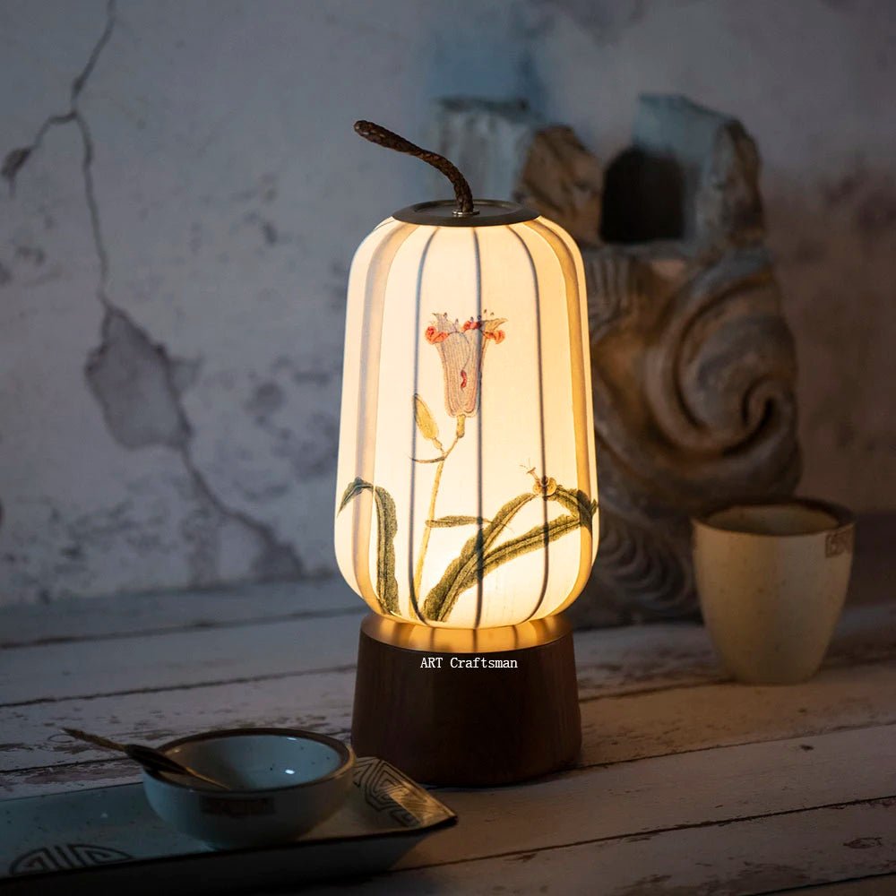 Traditional Fabric Table Lamp