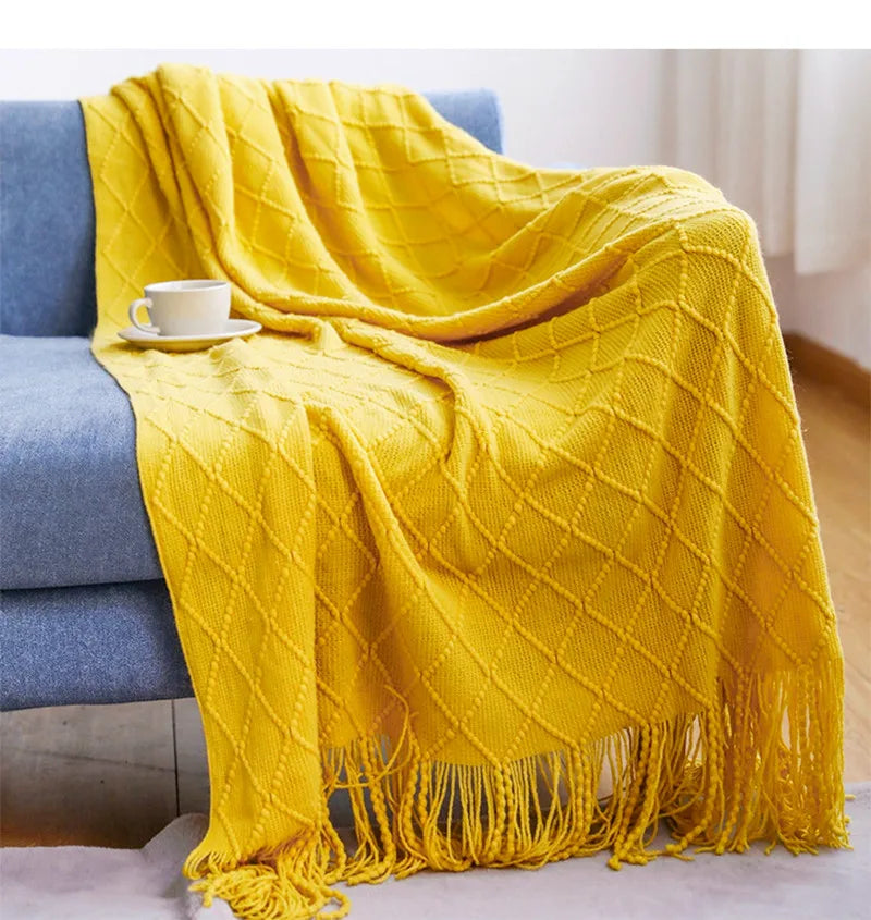 Chunky Knitted Tassel Blanket
